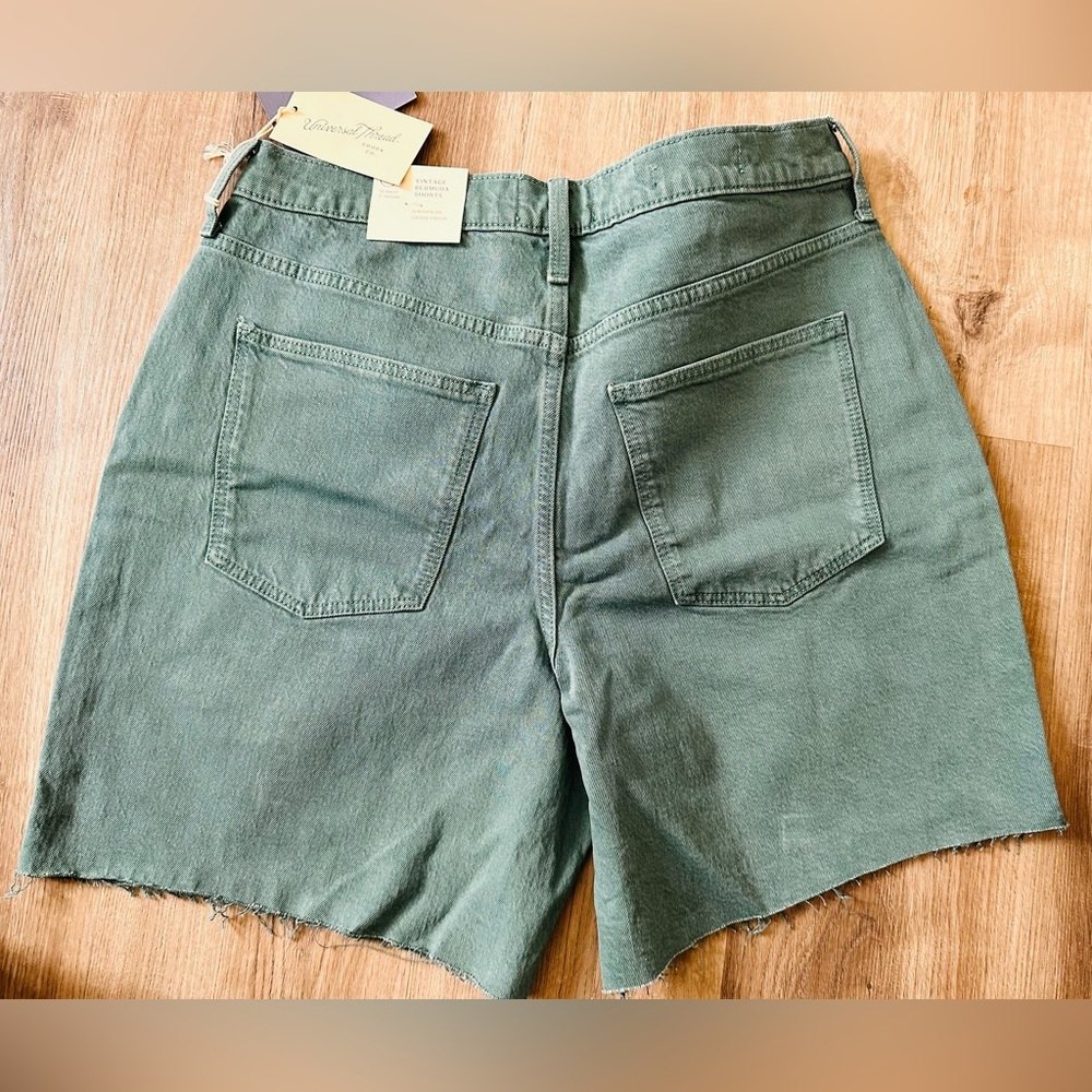 Universal Thread Shorts - Picture 2 of 2